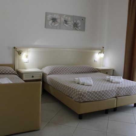Afrodite Hotel Scalea Exterior photo