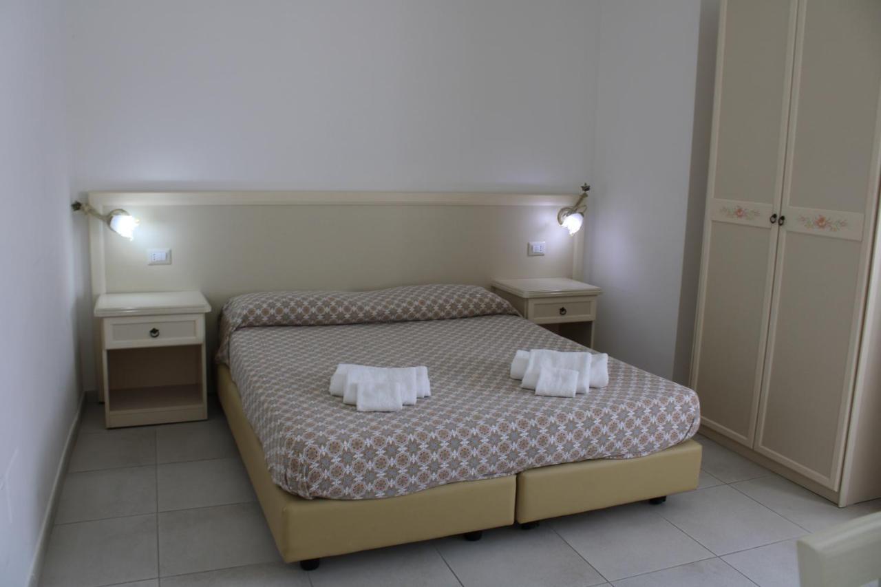 Afrodite Hotel Scalea Exterior photo