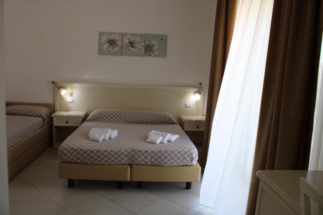 Afrodite Hotel Scalea Exterior photo