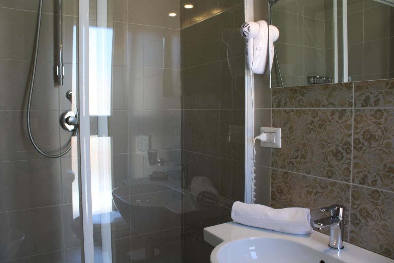 Afrodite Hotel Scalea Exterior photo