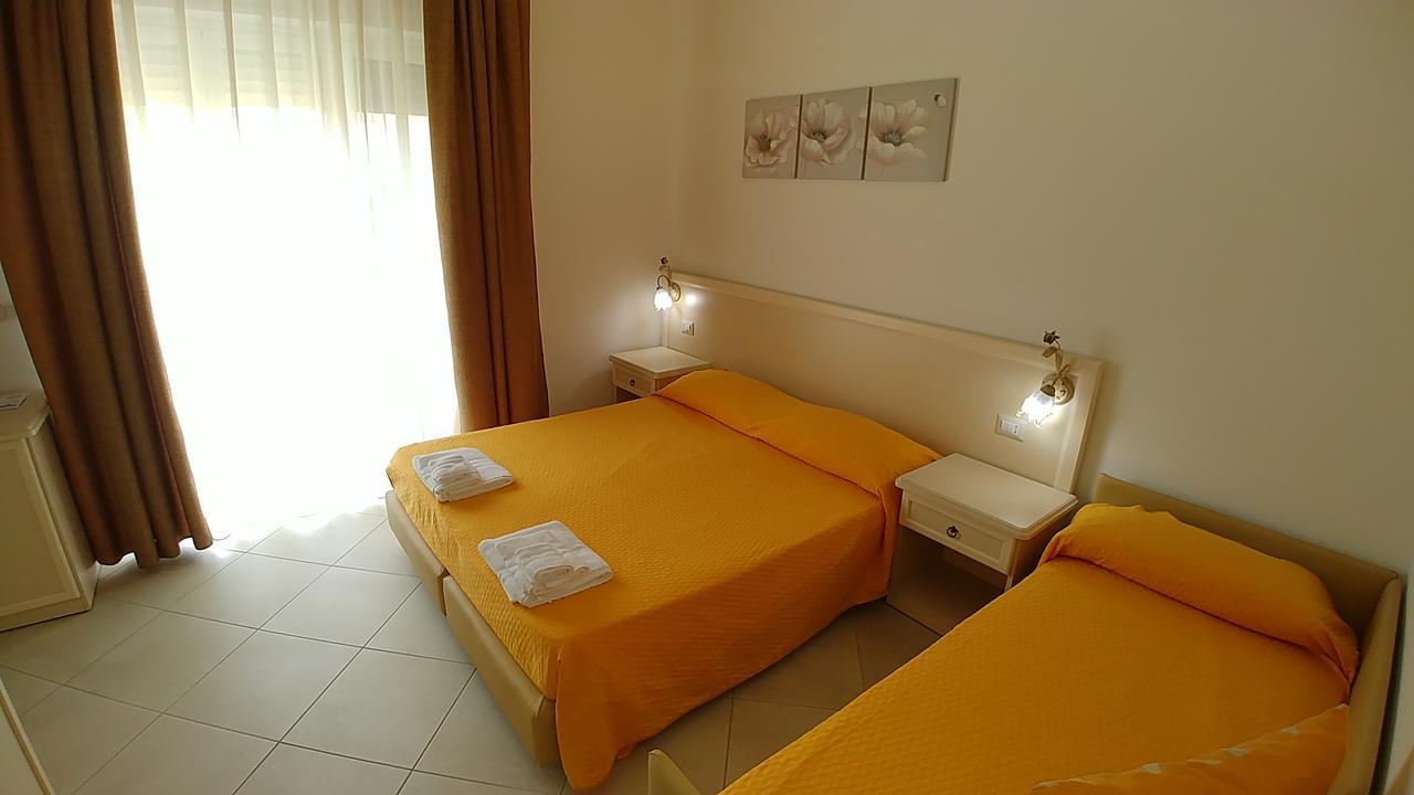 Afrodite Hotel Scalea Exterior photo